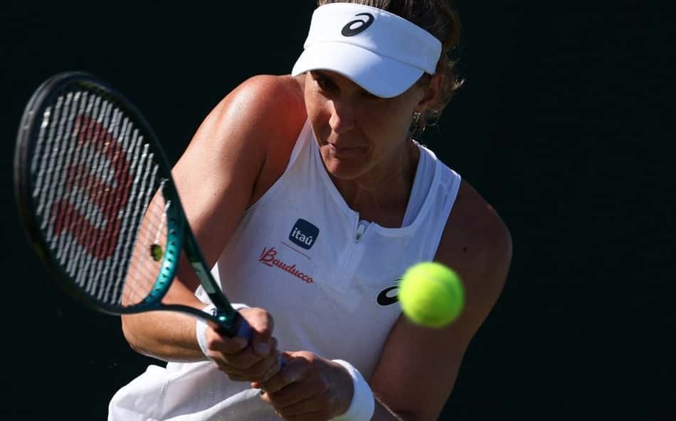 Na raça, Bia Haddad vence estreia dramática no US Open; vídeo