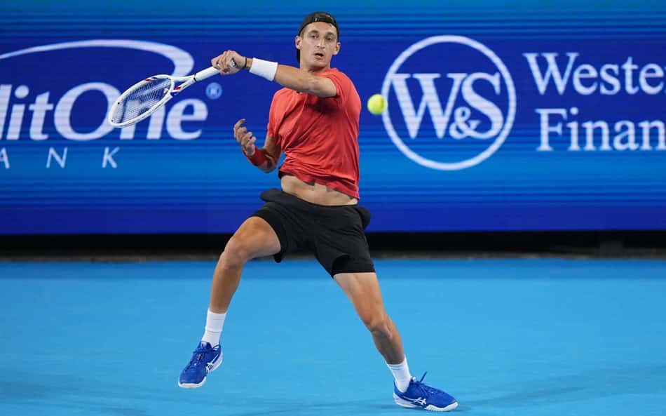 Algoz de João Fonseca derruba Top 10 e encara Sinner na semifinal de Cincinnati