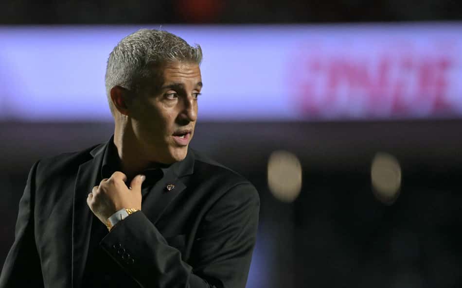 Crespo celebra vaga, mas diz que São Paulo pode jogar melhor