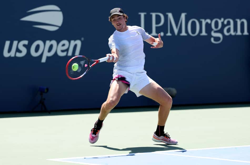 João Fonseca na vitória na estreia do US Open (Foto: Al Bello/Getty Images/AFP )