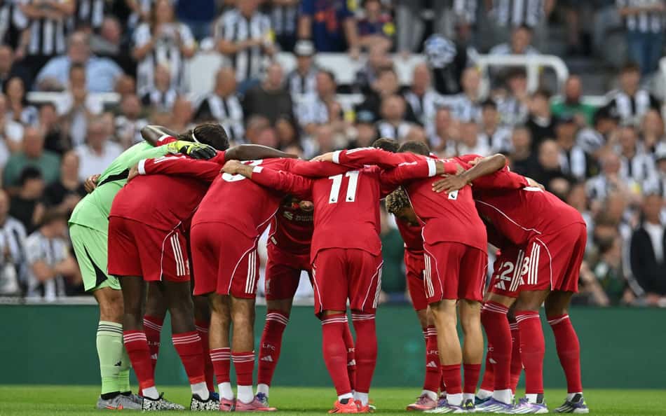Atuação de brasileiro convocado na Premier League impressiona ingleses
