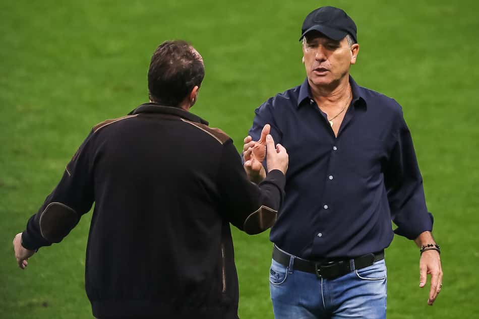 Rogério Ceni e Renato Gaúcho se encontram em Grêmio x Fortaleza (Foto: Pedro H. Tesch/AGIF)