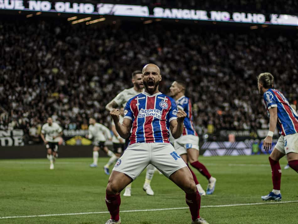 Thaciano comemora gol na Neo Química Arena (Foto: Talita Gouvea/AGIF)