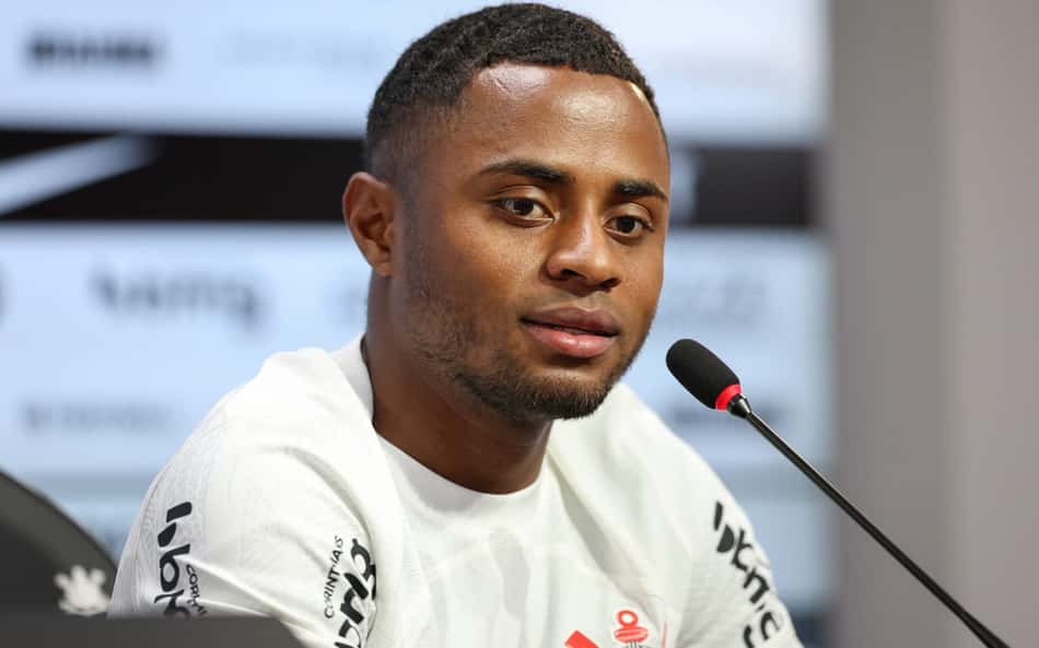 Palacios é anunciado por novo clube após deixar o Corinthians