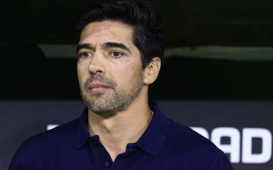 Web zoa Abel Ferreira como garoto-propaganda: 'Entrega em casa'