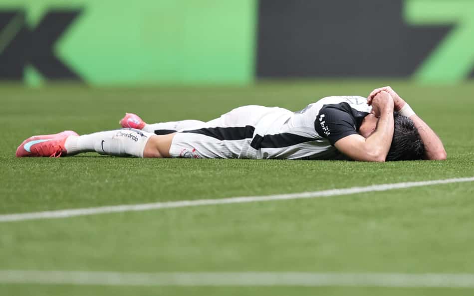 Atacante sem espaço no Corinthians vê valor de mercado despencar