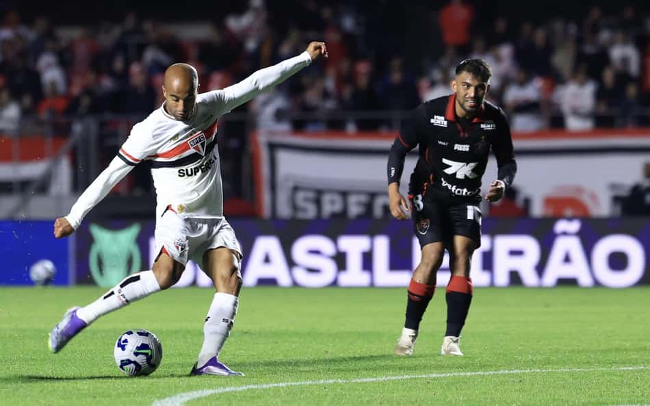 Lucas Moura revela conversa especial com Crespo antes de retorno ao São Paulo
