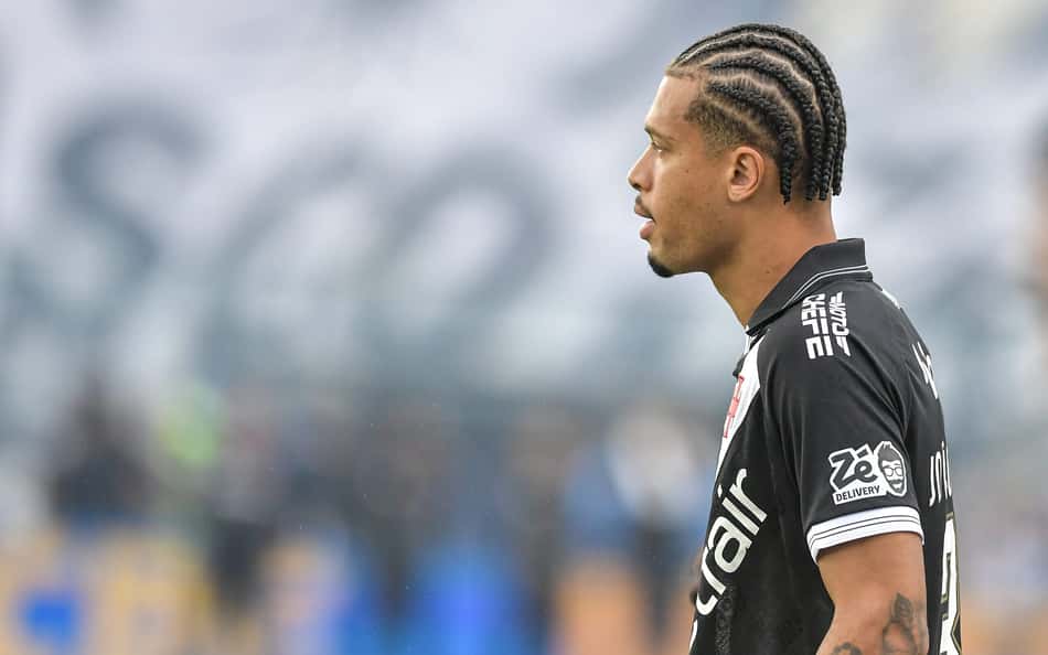 João Victor atua por 90 minutos sob vaias e recebe apoio interno no Vasco