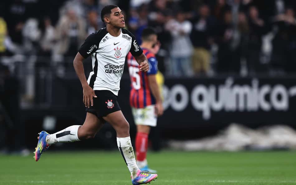 Gui Negão confirma potencial e vira solução para o Corinthians