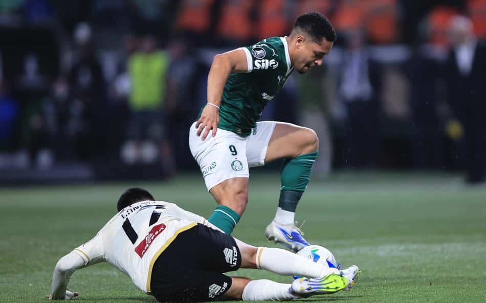 Melhores Momentos: Em ritmo de treino, Palmeiras empata com Universitario