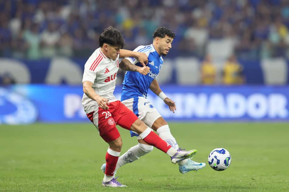 William, Cruzeiro, e Bernabei, Internacional