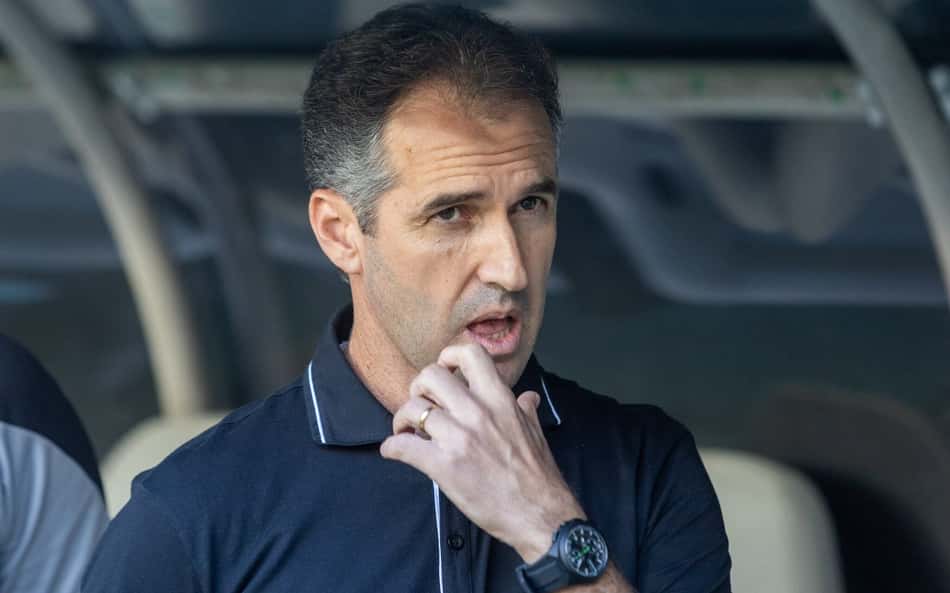 Léo Condé avalia arbitragem em derrota do Ceará: 'Conivente com o antijogo'