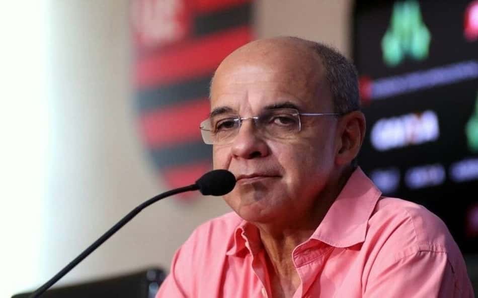 Câmara aprova projeto de ex-presidente do Flamengo que assegura votação não presencial em clubes