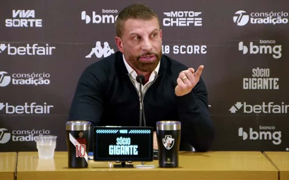 Pedrinho Coletiva Vasco