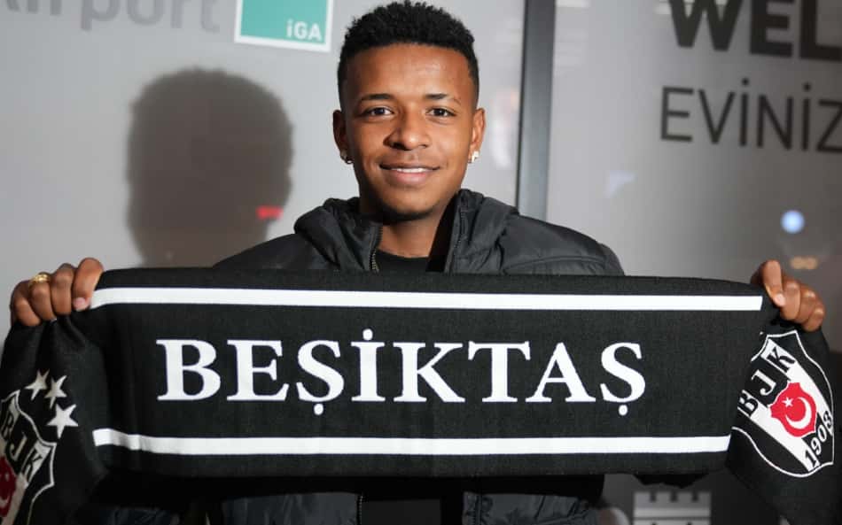 Jovem atacante equatoriano é novo alvo do Cruzeiro no mercado
