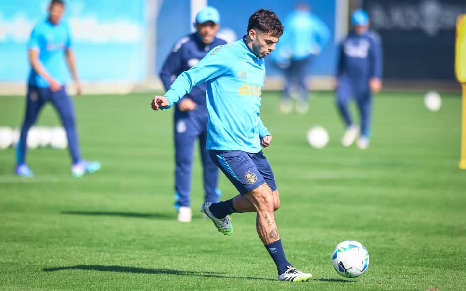 Carballo em treinamento do Grêmio no CT Luiz Carvalho. (Foto: Lucas Uebel/Grêmio FBPA)