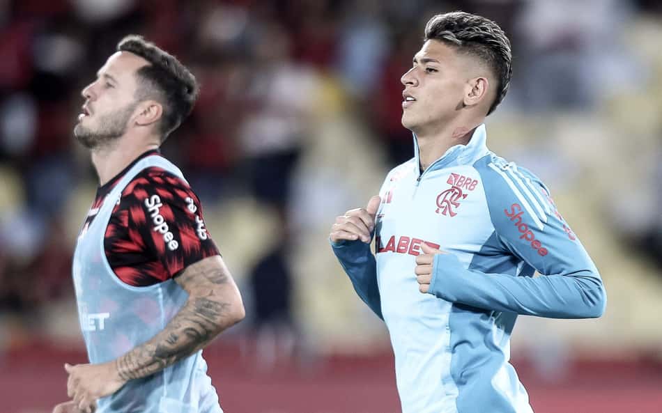 Flamengo divulga relacionados para duelo com o Internacional pela Libertadores