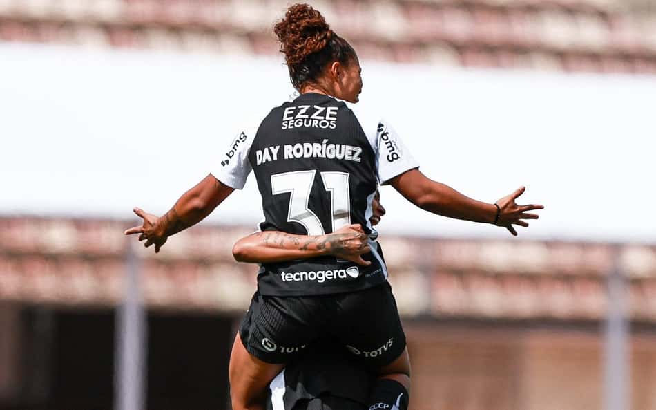 Corinthians e Cruzeiro vencem os jogos de ida da semifinal do Brasileirão Feminino