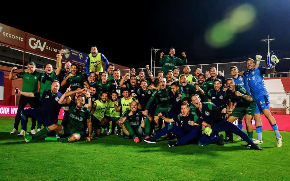 Coritiba tem sequência contra concorrentes para aumentar distância no G-4 da Série B