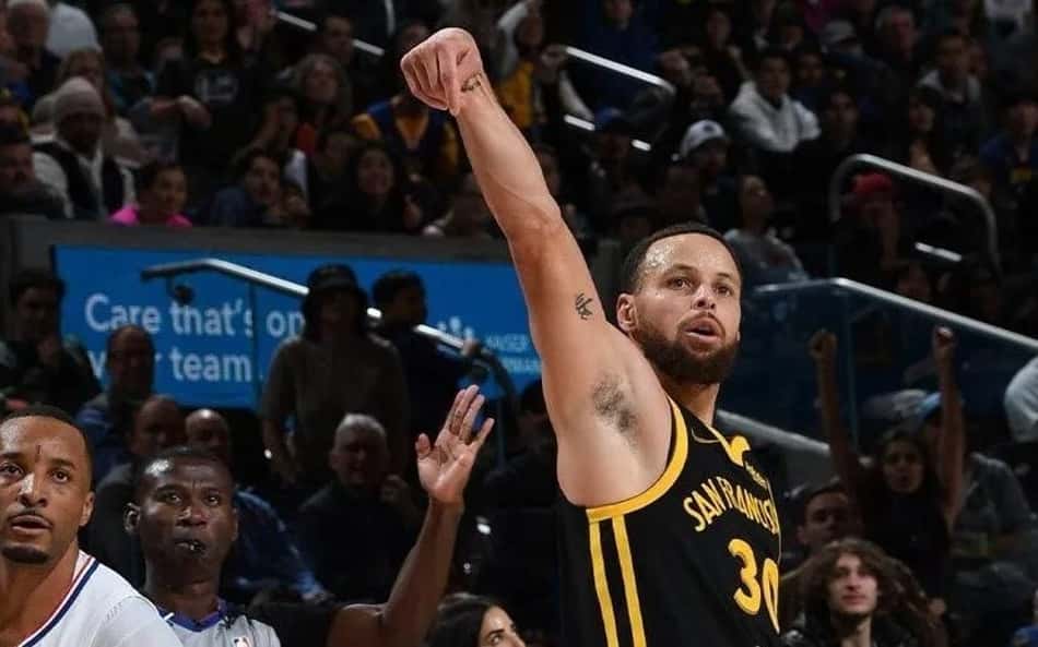 NBA: site americano lista os 25 melhores jogadores do século