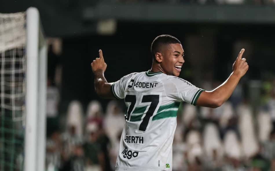 Coritiba acerta empréstimo de atacante para time da Terceira Divisão de Portugal