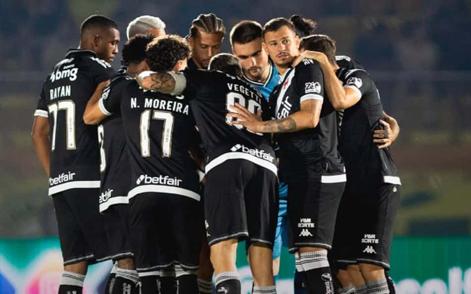 Comentaristas apontam erro de titular do Vasco em gol do Mirassol: Não entendeu'