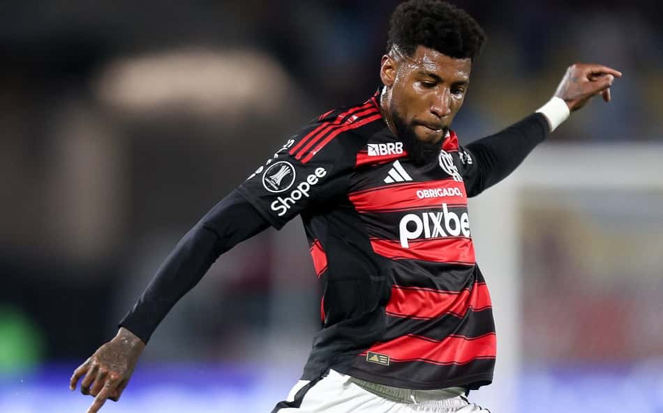 Flamengo confirma lesão de Emerson Royal, substituído contra o Internacional