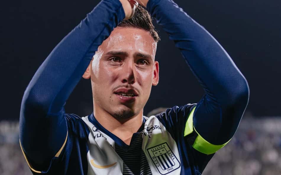 Erick Noriega em sua despedida do Alianza Lima. (Foto: Divulgação/Alianza Lima)