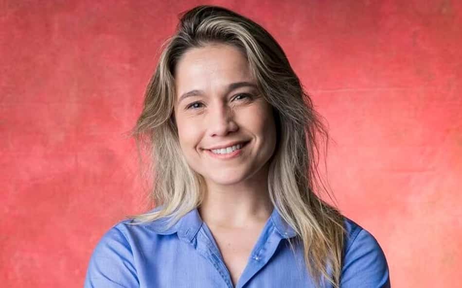 Ex-Globo, Fernanda Gentil assina com nova emissora por três anos