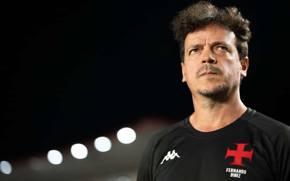 Diniz exalta Rayan em classificação do Vasco, mas faz adendo: 'Precisa equilibrar'