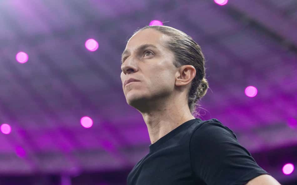 Filipe Luís admite queda do Flamengo e lamenta empate com o Ceará: 'Decepção'