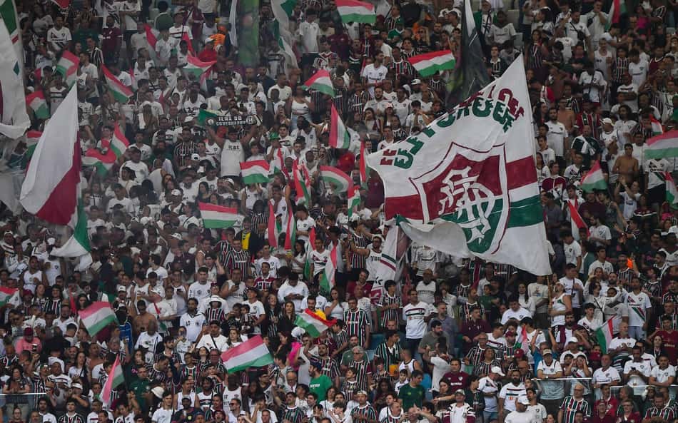 Críticos de jogador do Fluminense são 'cobrados' na web: 'Imagine se fosse bom'
