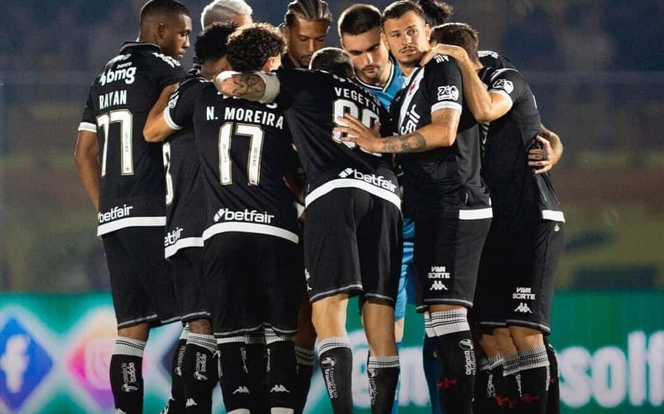 Sistema defensivo do Vasco vive altos e baixos e termina noite de forma trágica