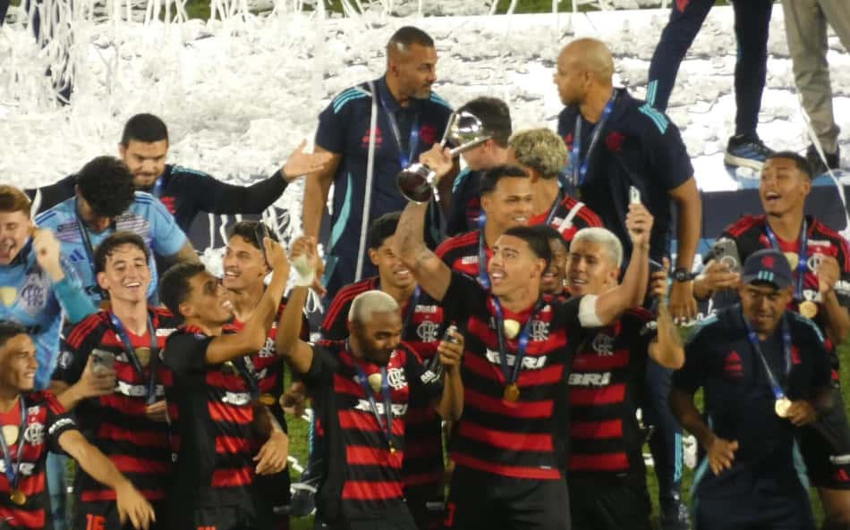 Imprensa espanhola repercute vitória do Flamengo sobre Barcelona: 'Crueldade'