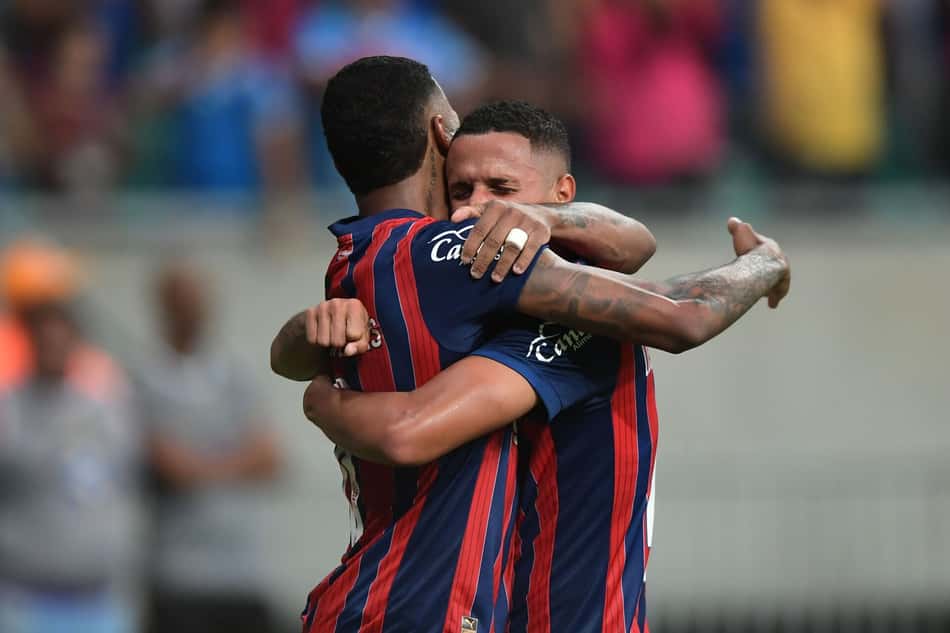 Juba comemora com do Bahia contra o Fluminense (Foto: Jhony Pinho/AGIF)