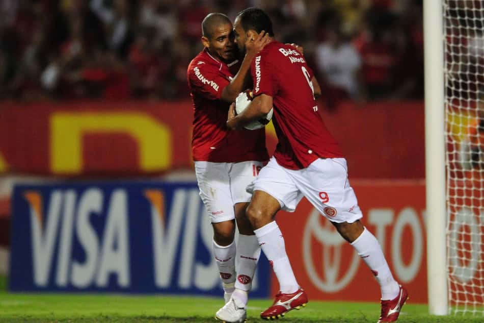 Alecsandro e Walter, Internacional