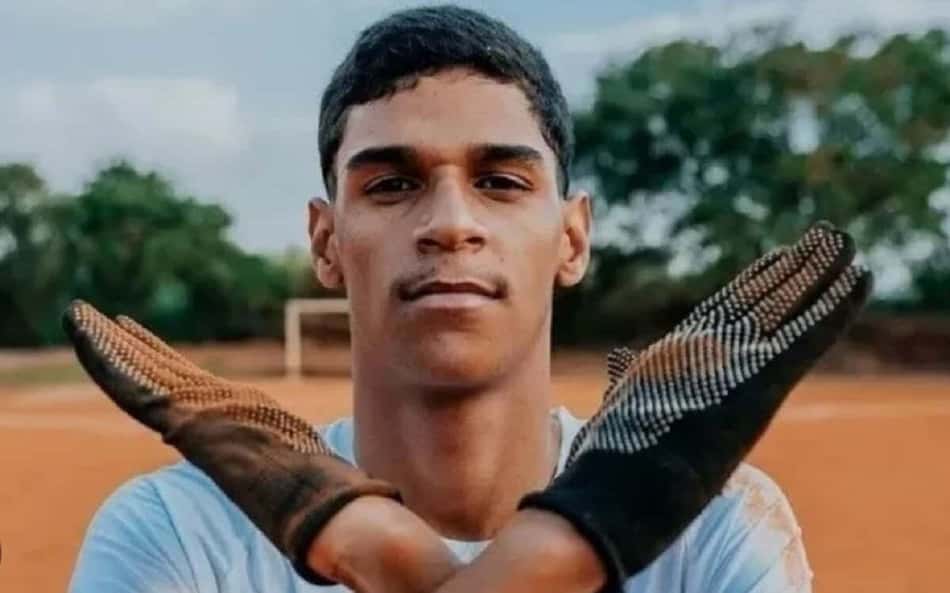 Luva de Pedreiro é internado sem previsão de alta