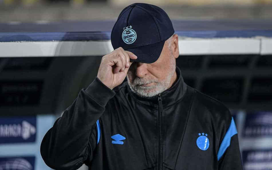 Mano Menezes, técnico do Grêmio. (Foto: Thiago Ribeiro/AGIF)