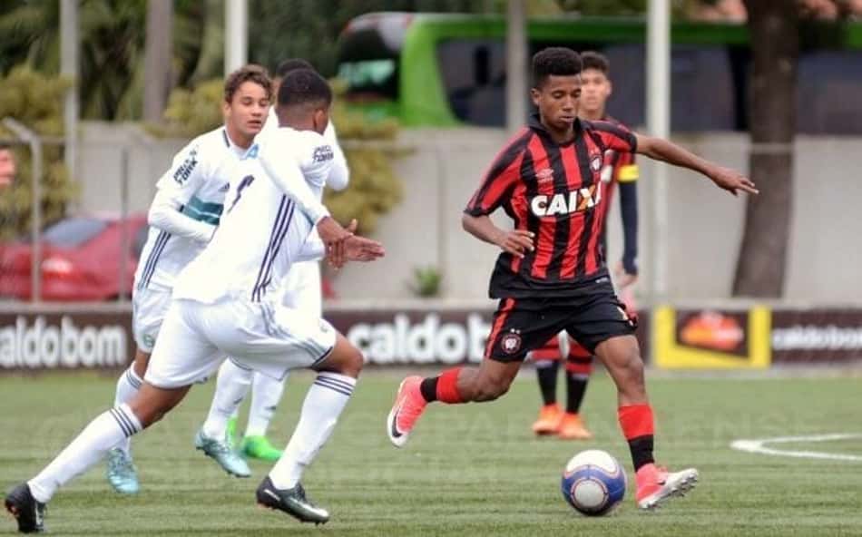 De Marcos 'Bahia' a Marcos Antônio: Athletico reencontra joia que 'fugiu' no São Paulo