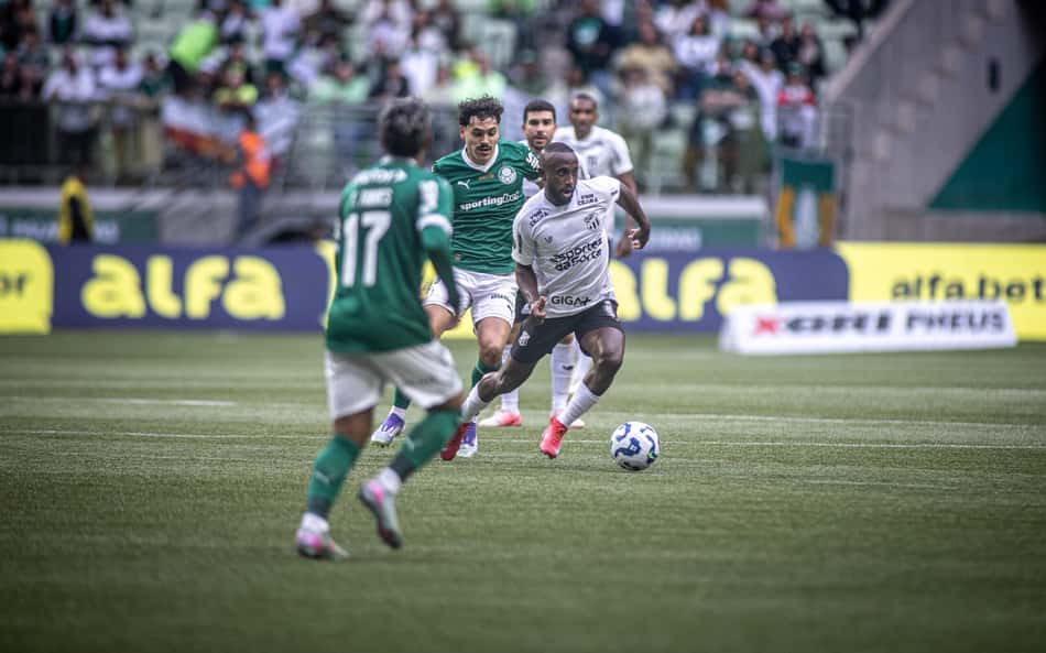 Ceará sofre virada rápida e perde para o Palmeiras na Série A