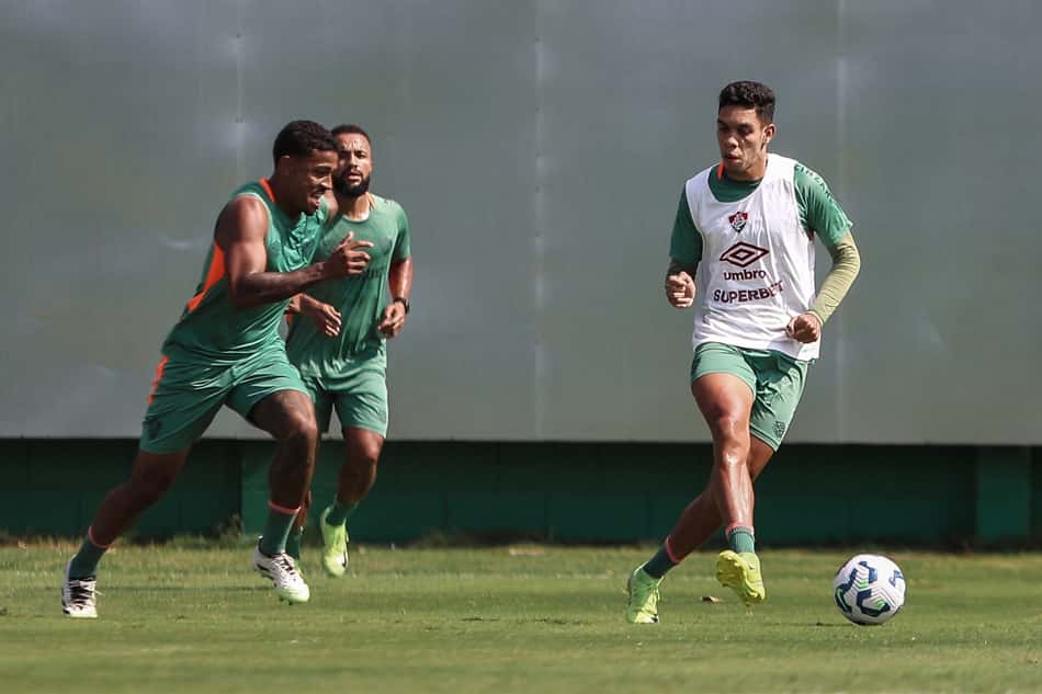 Paulo Baya e John Kennedy em treino do Fluminense
