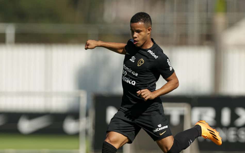 Venda de joia na gestão Augusto Melo impede Corinthians de receber R$ 66 milhões