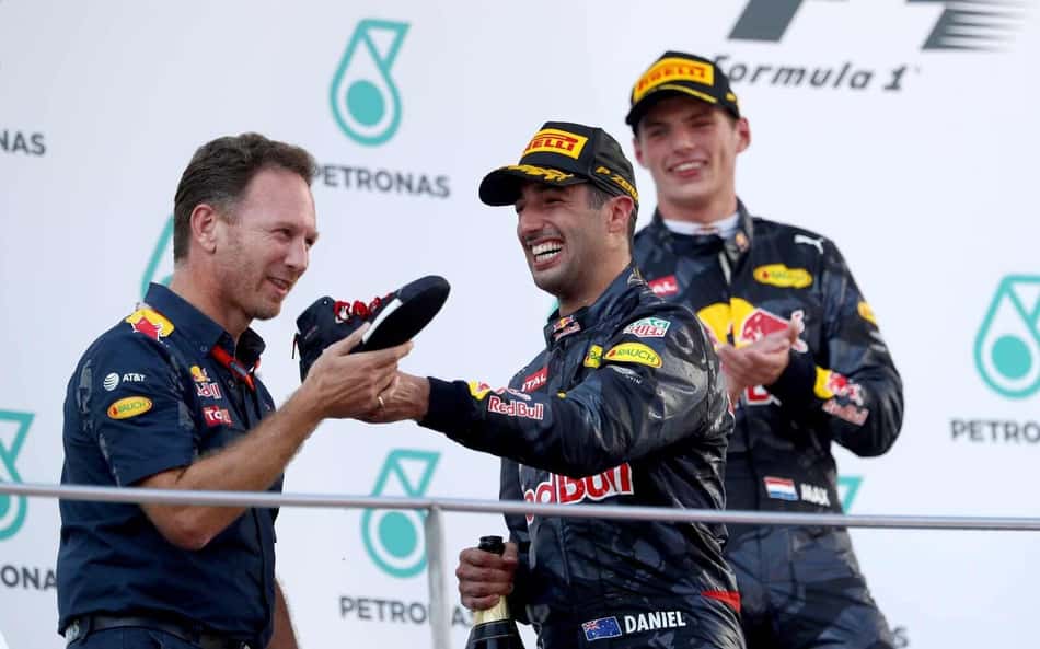 Em férias da F1, piloto sofre lesão na clavícula em acidente de moto na Austrália