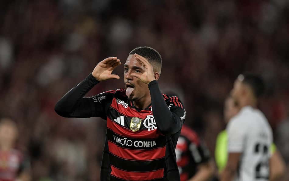 Samuel Lino compara jogador do Flamengo a Griezmann: 'Pensa muito na frente'