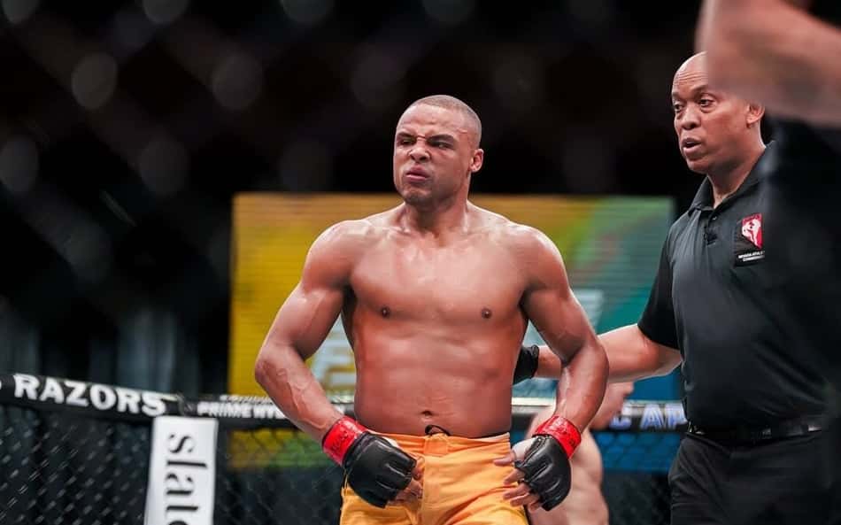Rodrigo Sezinando após vencer uma luta no TUF 33 (Foto: Reprodução/Instagram)
