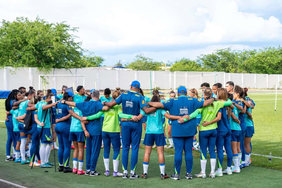 Seleção Feminina Sub-17 reunida em Palmira, em ciclo em junho de 2025