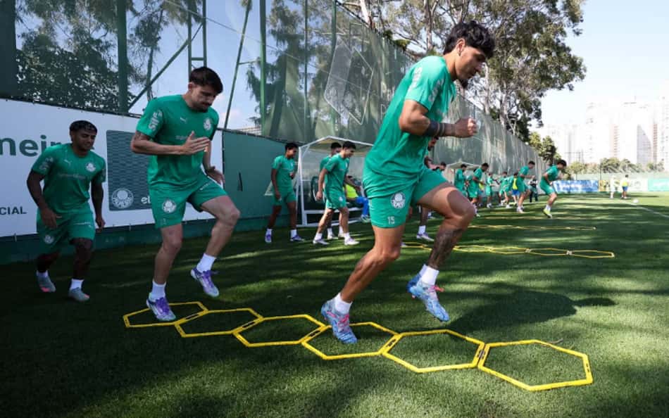 Palmeiras encerra preparação para pegar o Corinthians, e Abel prepara mudanças