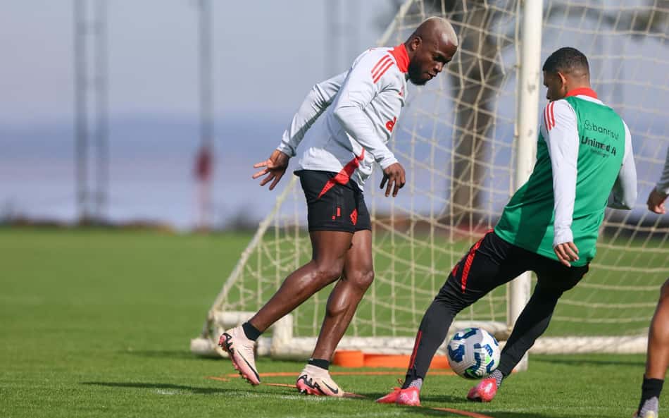 De olho na Copa do Brasil, treino encaminha Internacional