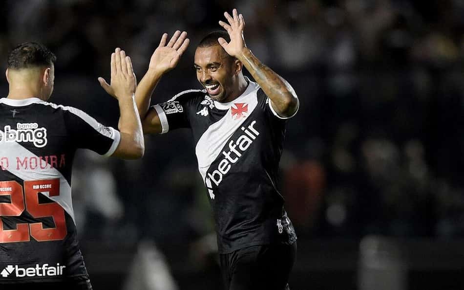 SP – RIO DE JANEIRO – 01/29/2025 – CARIOCA 2025, MARICA x VASCO – Paulo Henrique, Vasco player, celebrates his goal during the match against Marica at the Sao Januario stadium for the 2025 Carioca championship. Photo: Alexandre Loureiro/AGIF (via AP)