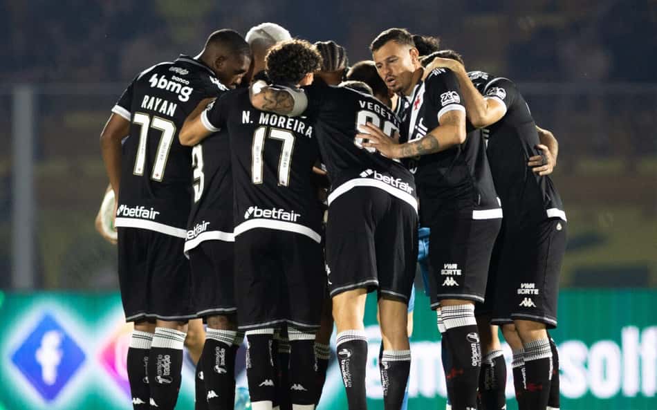 Jornalista detona Fernando Diniz e time do Vasco: 'Espírito fracassado'